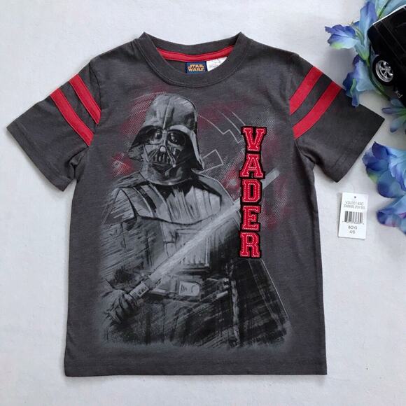 Star Wars NWT Graphic Shirt Boys 4/5 - Picture 2 of 8